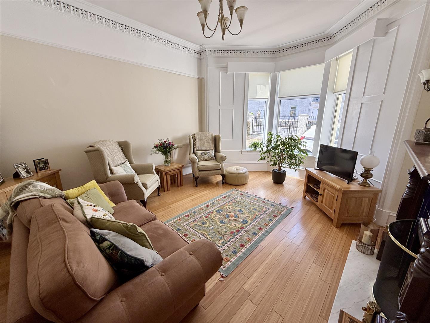 3 bed property in Meadowfoot Road, West Kilbride